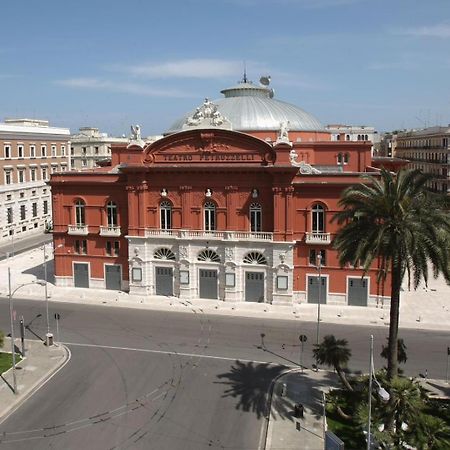 La Dimora Di Dominique Apartment Bari Bagian luar foto