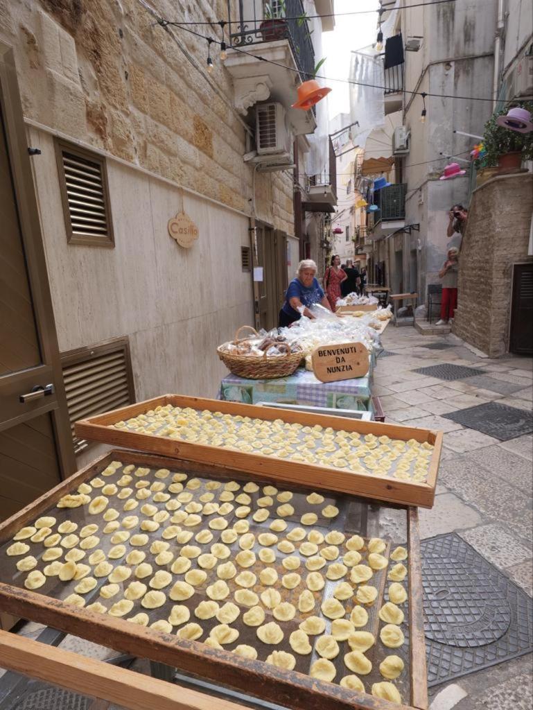 La Dimora Di Dominique Apartment Bari Bagian luar foto